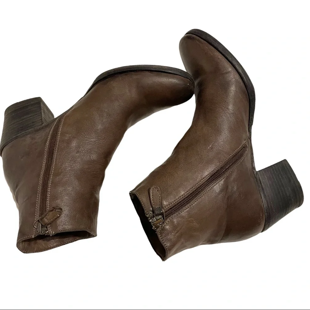 Leather Made in Italy Block Heel Flat Round Rivet Detail Inside Zip Ankle Boot